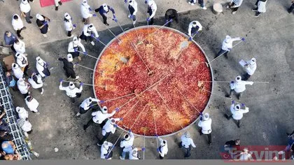 Dünya Afyon’u konuşuyor! 1930 kilo sucuklu yumurtayla Guinness’e girdi